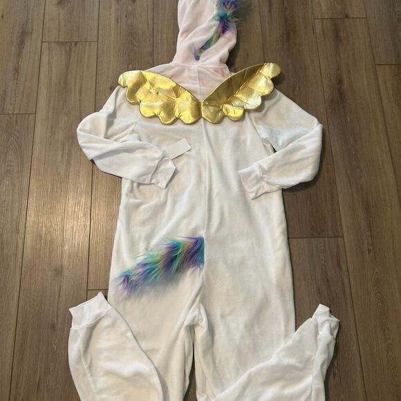 White and gold unicorn onesie pajamas - Picture 4 of 8
